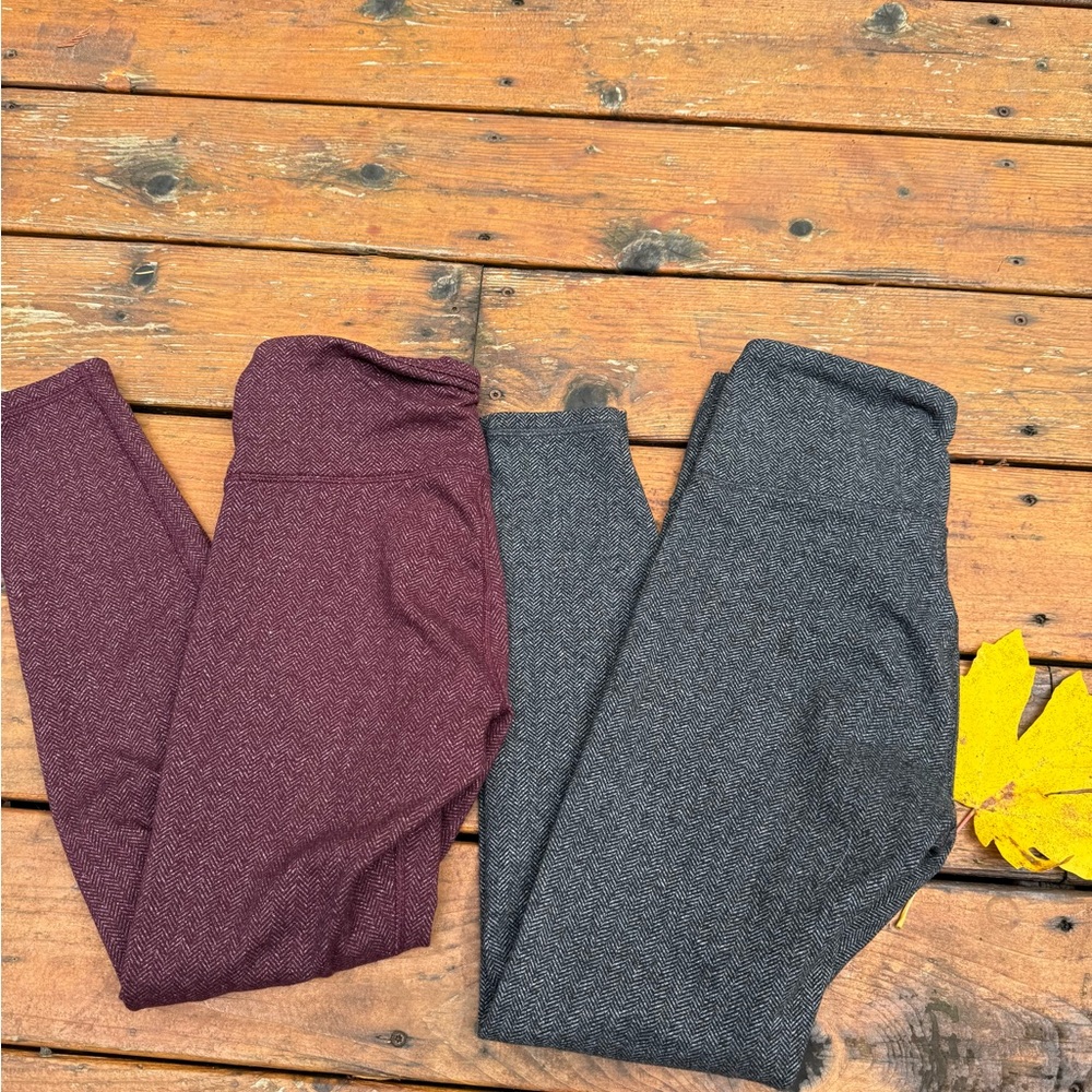 Old Navy Fleece Leggings - Picture 2 of 4